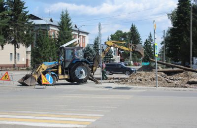 В центре Ордынского ведут работы по реставрации сетей теплоснабжения.