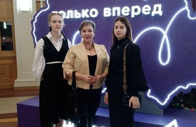 Получили паспорта в День Конституции