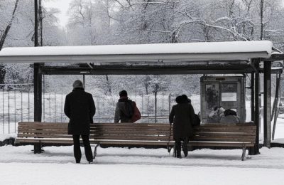 С начала декабря пользователи социальных транспортных карт могут пополнить их на 2024 год.