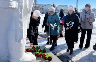 Жители села Кирза почтили память погибших при теракте в «Крокус Сити Холле».