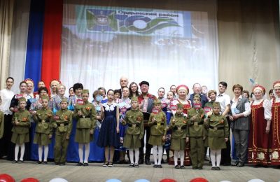 Прадедушкин альбом пролистали в Кирзинском Доме культуры
