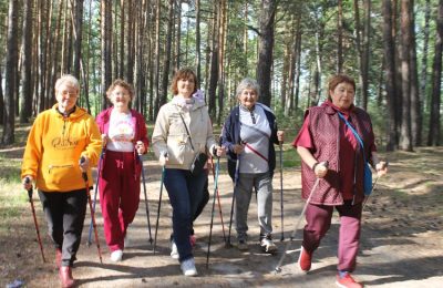 Люди, по которым сверяют часы. Сегодня — День скандинавской ходьбы