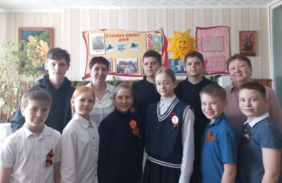 Школьники провели акцию в Доме ветеранов