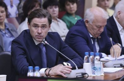 Депутат Аксёненко привлекает внимание к совершенствованию безбарьерной среды в НСО