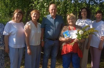 Поздравили с праздником