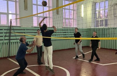 «Играют только папы»