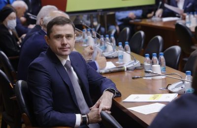 В Госдуме предложили уведомлять супругов о кредитах друг друга