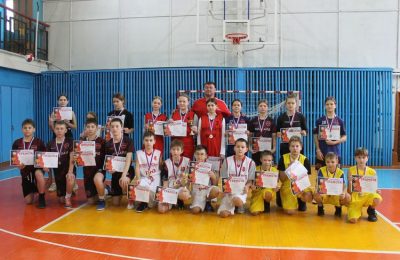 Сегодня состоялось открытое первенство Ордынской детско-юношеской спортивной школы по баскетболу (три на три)