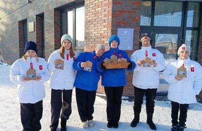 Активисты местного отделения Движения первых провели акцию «Блокадный хлеб»