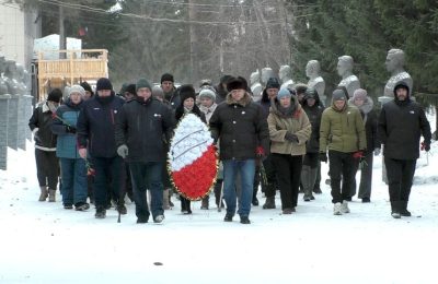 Сегодня в Ордынском состоялся торжественный митинг, посвященный Дню защитника Отечества. Видео
