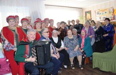 Праздничная концертная программа «Мелодии весны»