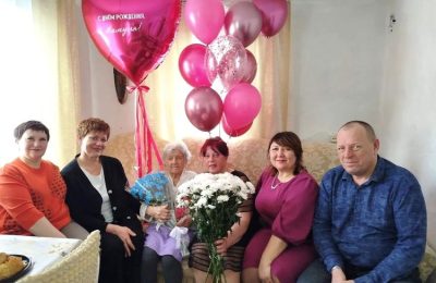 95-летний юбилей отметила жительница Кирзы Валентина Степановна Никитина